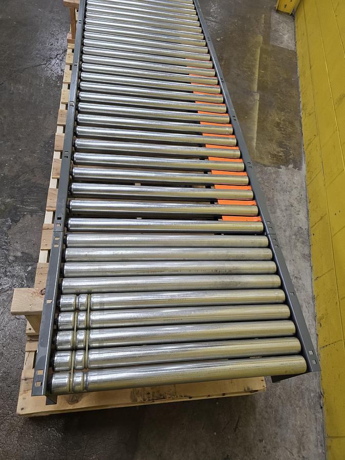 2018 Intelligrated 30.5"w x 12' Live Roller V-Belt Conveyor (527)