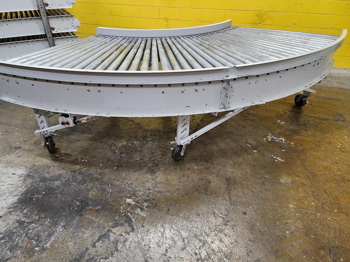 2021 UNUSED Roach 51" x 90 Degree Curve Live Roller Conveyor (#70)