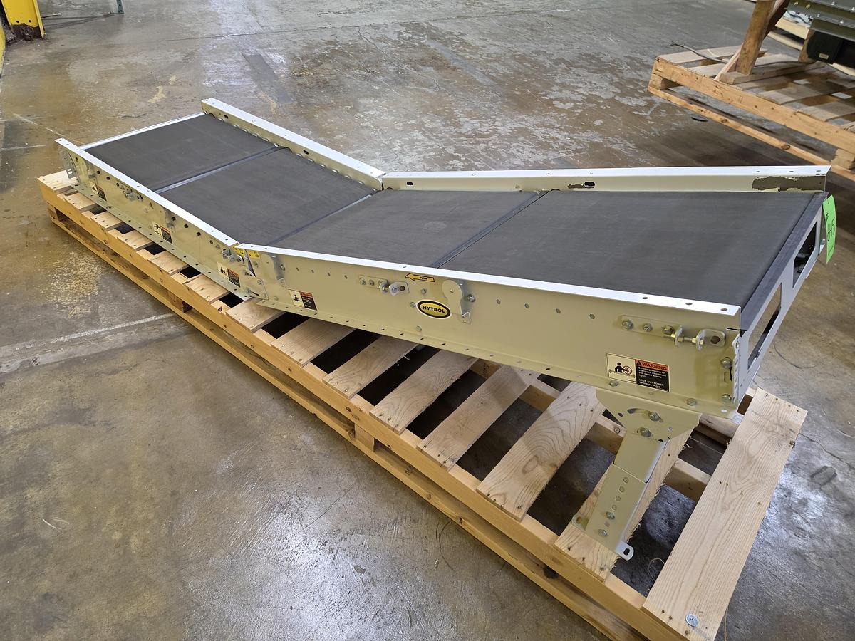 Used Hytrol BZDE24EZ Zero Pressure Roller Decline Conveyor 31.25" x 9'