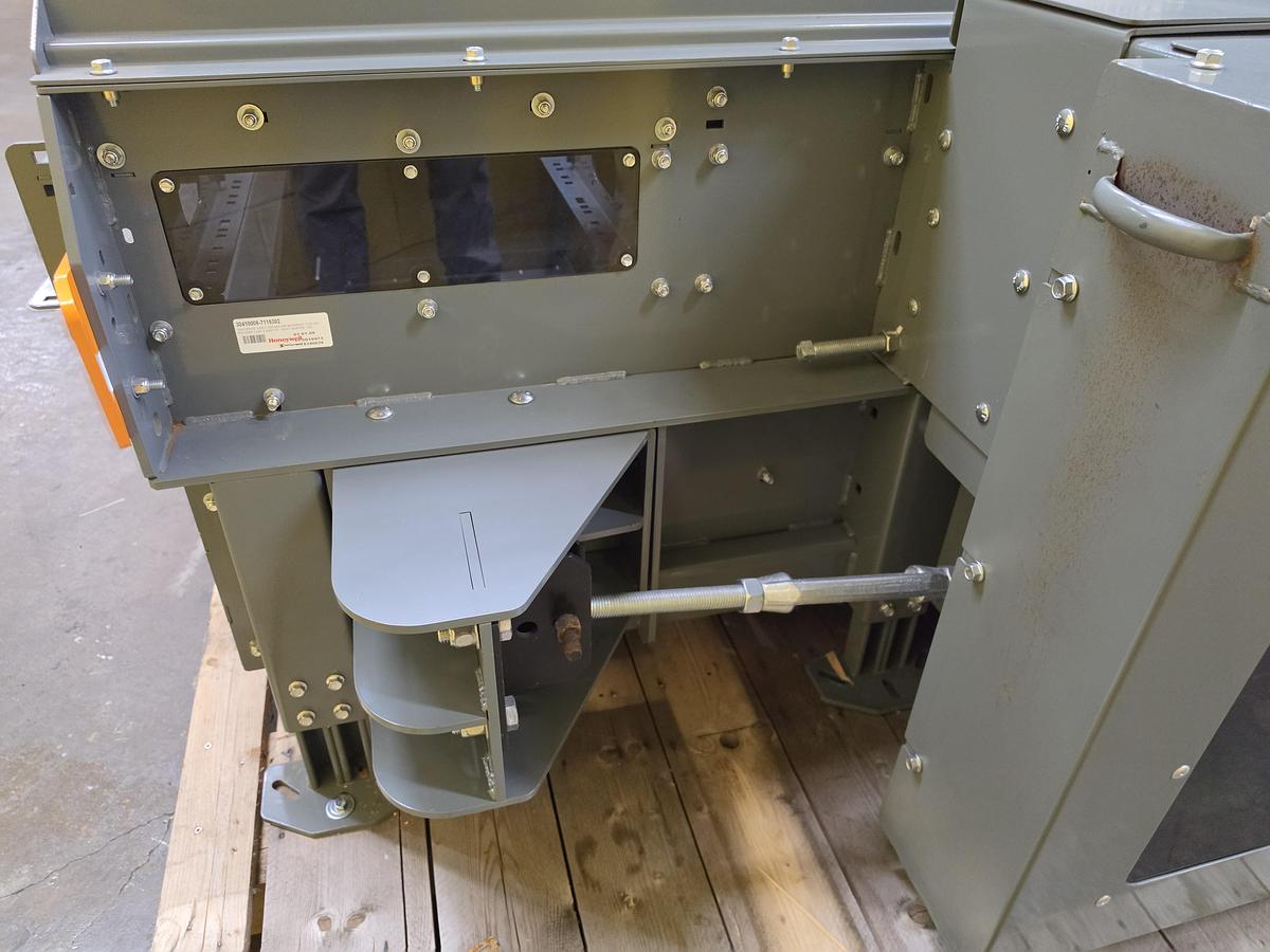 Used Intelligrated Intellisort Sliding Shoe Sorter Drive (#700)