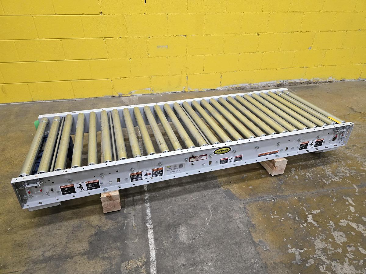 Used Hytrol 190ACC 28" x 6'6" Live Roller V-Belt Conveyor (#520)