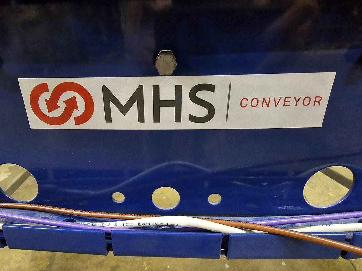 Used MHS Itoh Denki 22" MDR 90 Degree Zero Pressure Accumulation Conveyor (#288)