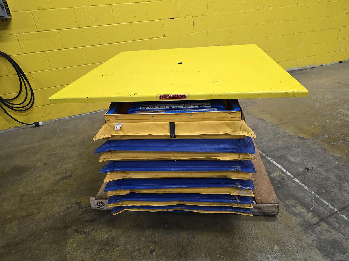 Used Bushman Pneumatic Scissor Lift Table Turntable (#457)