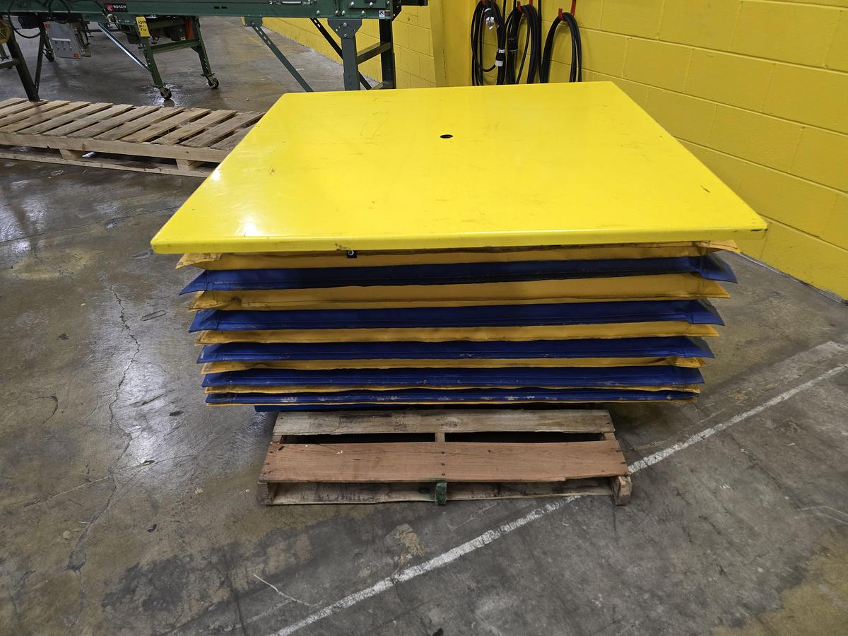 Used Bushman Pneumatic Scissor Lift Table Turntable (#457)