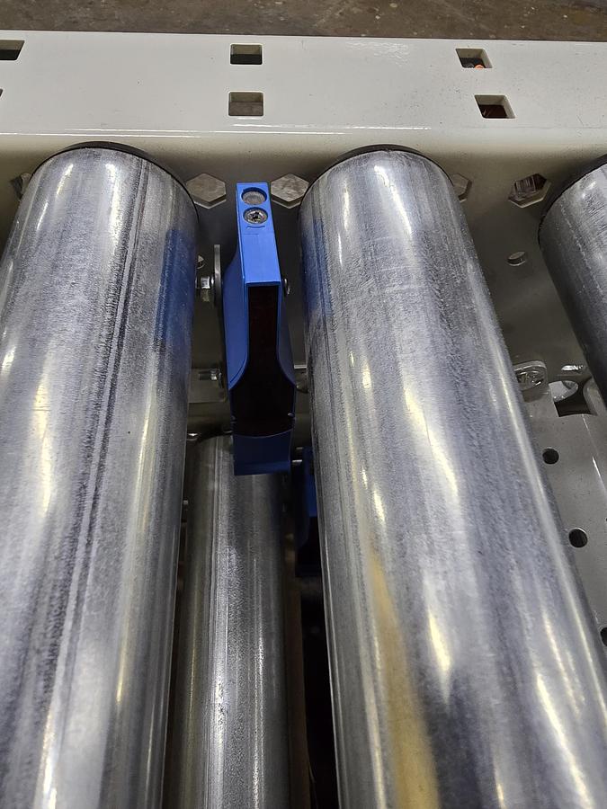 Used Intelligrated 27" x 15' MDR Zero Pressure Accumulation Conveyor (#296)