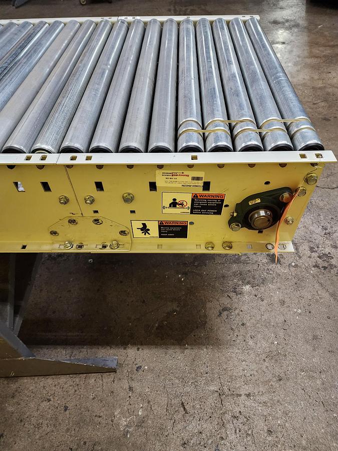 Used Intelligrated 30.5" x 18' Live Roller V-Belt Conveyor (#347)