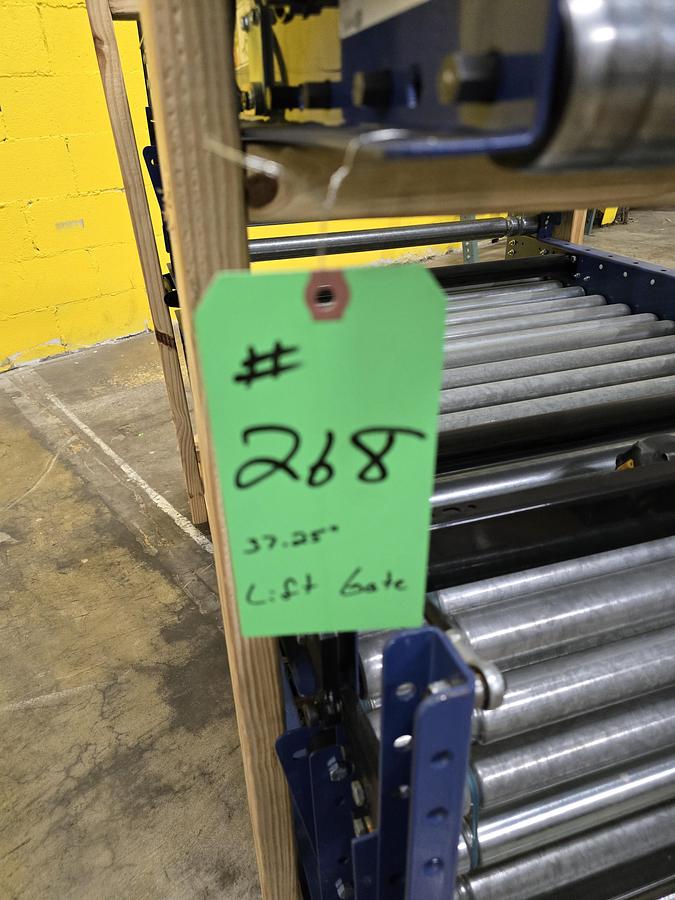 Used MHS Itoh Denki 34" MDR Lift Gate Live Roller Conveyor (#270)