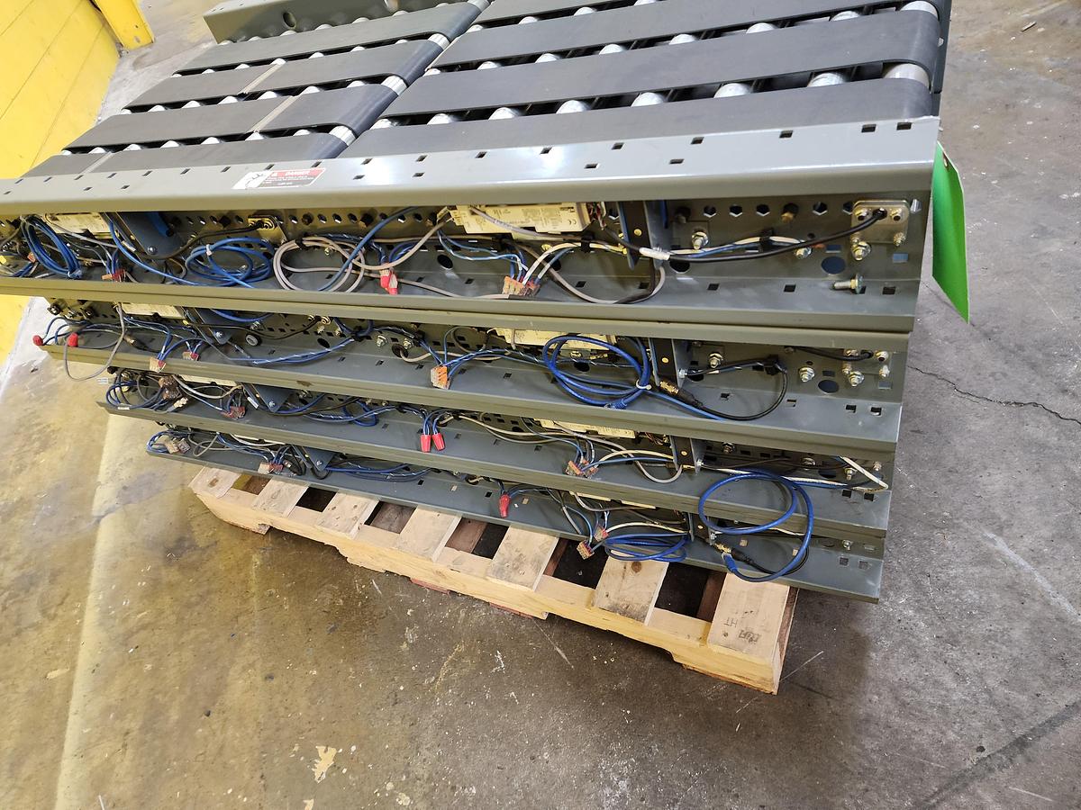 Used Intelligrated MDR Zero Pressure Accumulation Belted Zone Conveyor 28" x 20' (#433)