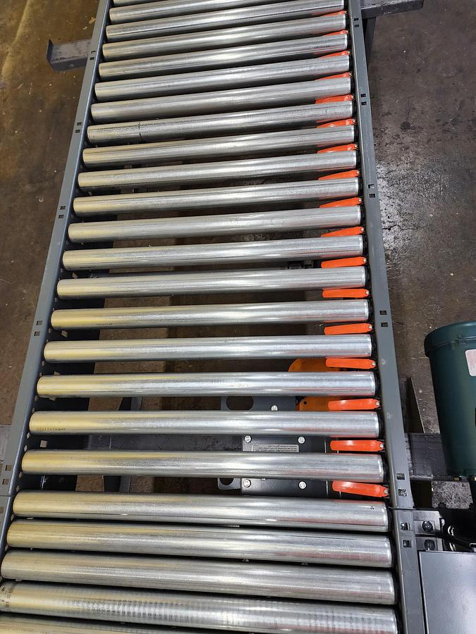 2018 Intelligrated 30.5"w x 24' Live Roller V-Belt Conveyor (16)