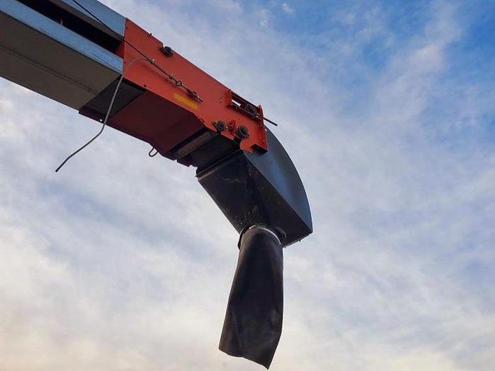 Used 130' Hutchinson Squeeze Belt Conveyor