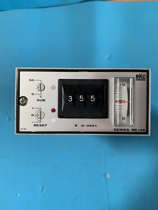 Used RKc temperature controller RE-48