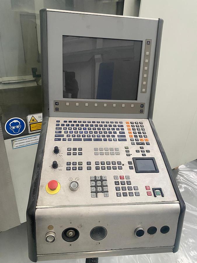 Used 2002 DECKEL MAHO DMC-100V hi-dyn