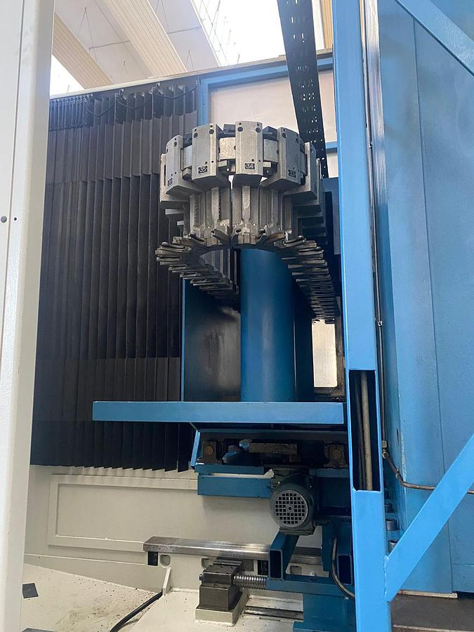 Used 2004 AXA VSC 3-4000M