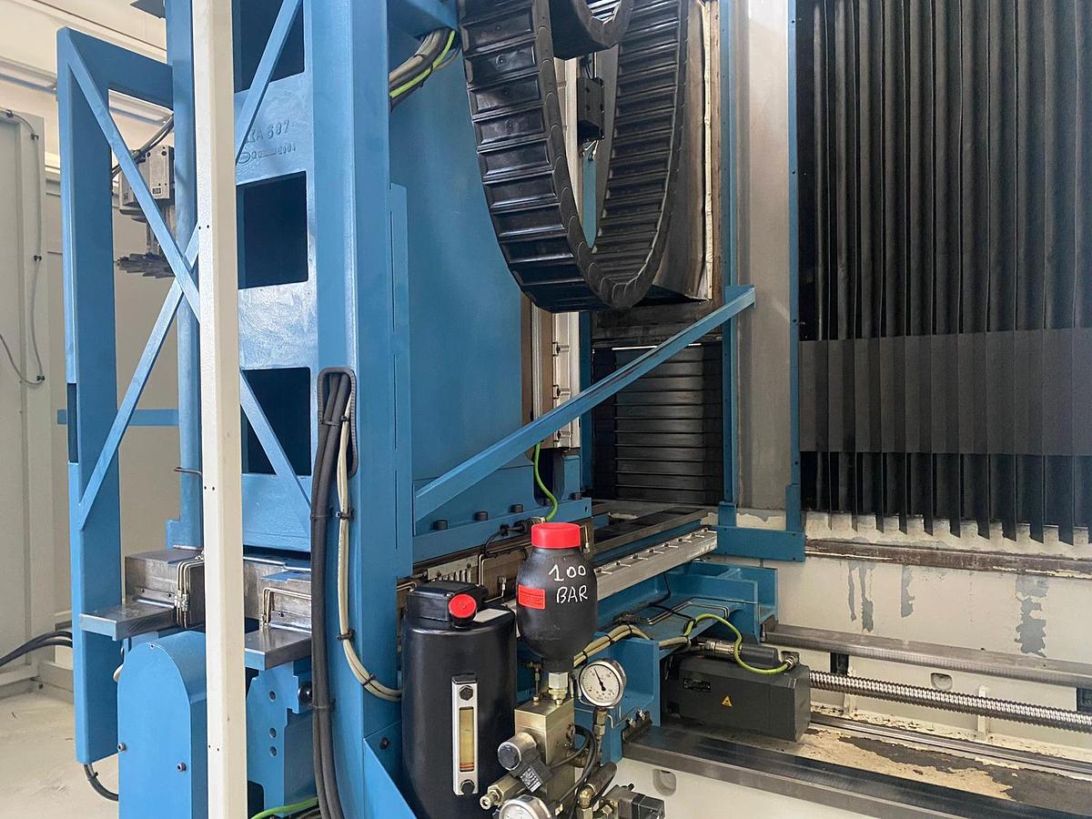 Used 2004 AXA VSC 3-4000M