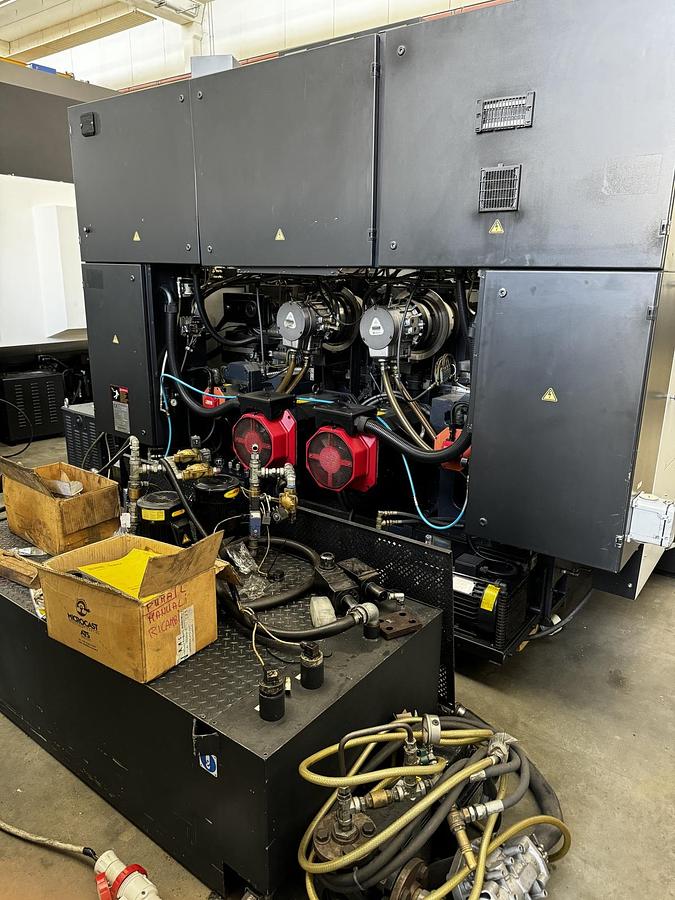 Used FRONT TWO SPINDLES CNC LATHES DOOSAN