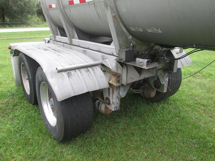 Used 2011 Polar 4,000 Gallon Tank Trailer