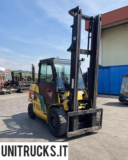 Usata 2011 CATERPILLAR DP 55N