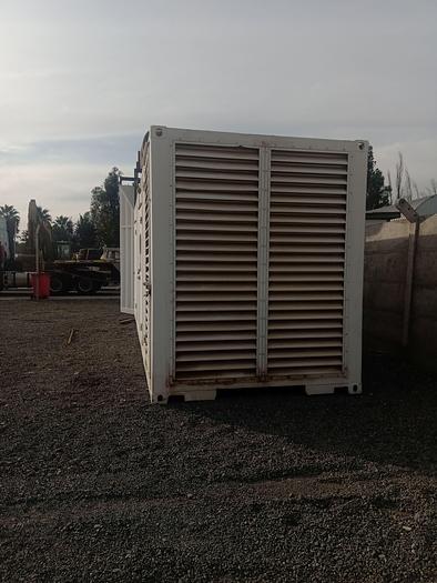 Usado 2011 CATERPILLAR 3516B 2000 KVA