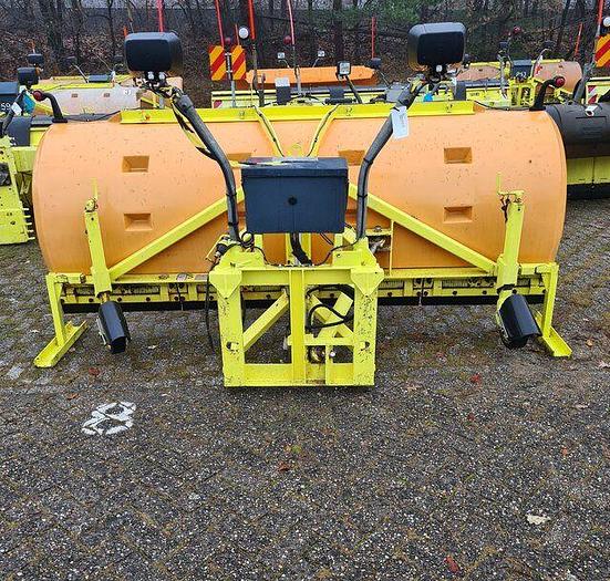 Gebruikt 2002 Nido SNK270