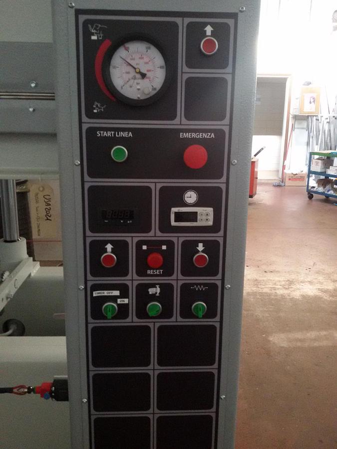 Revisionato PRESSA A CALDO ITALPRESSE UT6