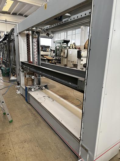 Usato STRETTOIO AUTOCENTRANTE ITALPRESSE mod. NUOVO SP