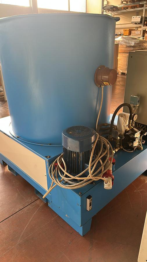 Revisionato BRICCHETTATRICE POR A6 CE