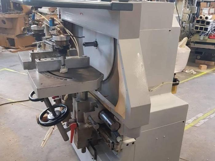 Usato Tenonatrice stondante a 2 tavoli BACCI TS2G