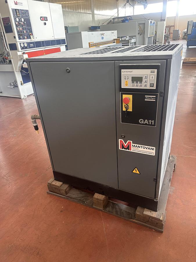 Usato COMPRESSORE a vite ATLAS COPCO GA11
