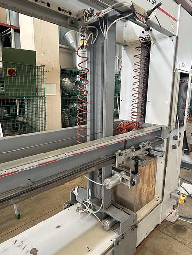 Usato STRETTOIO AUTOCENTRANTE ITALPRESSE mod. NUOVO SP