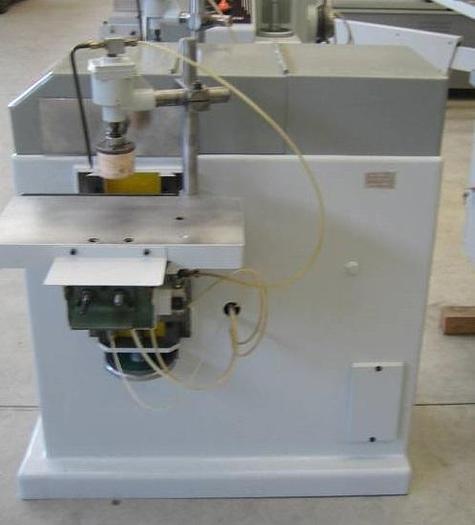 Usato CAVATRICE OSCILLANTE BALESTRINI