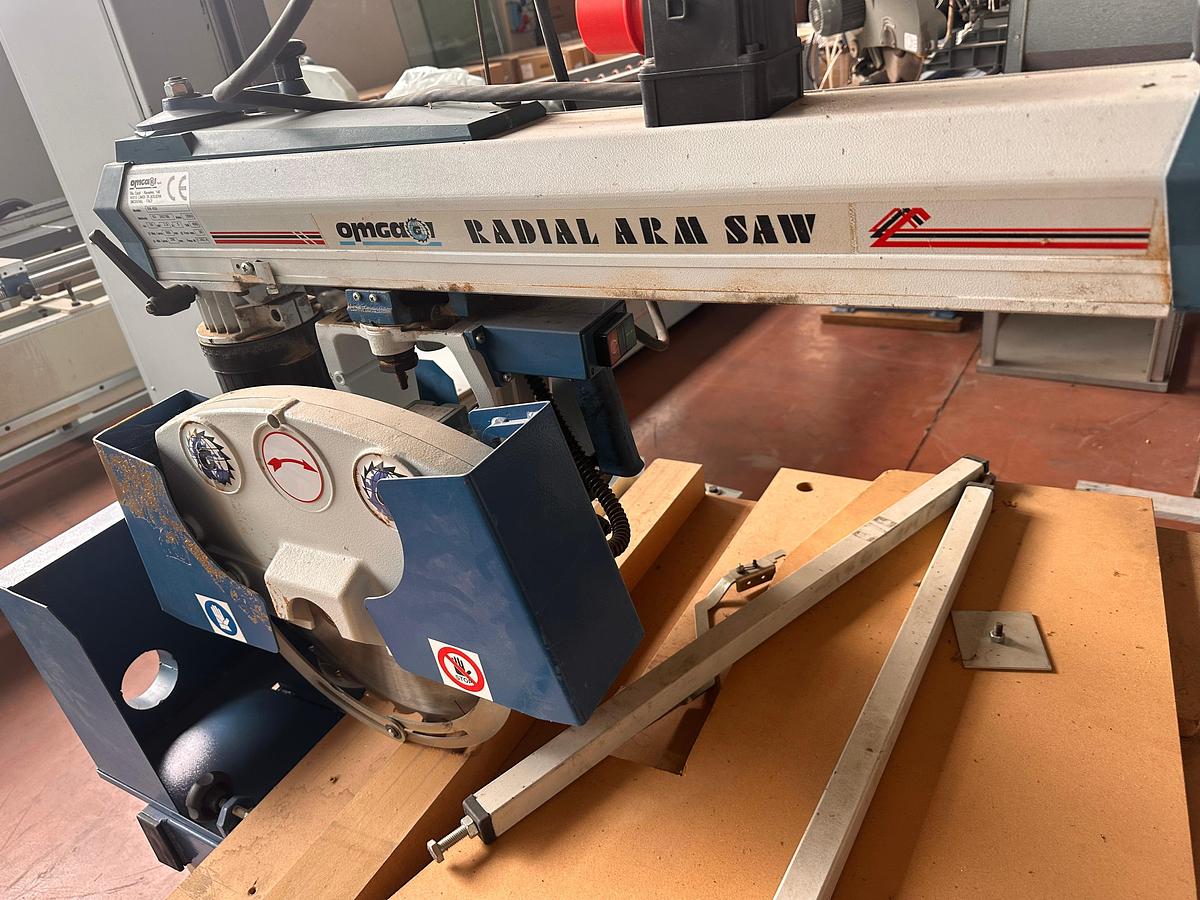 Revisionato troncatrice radiale OMGA RN 450 CE