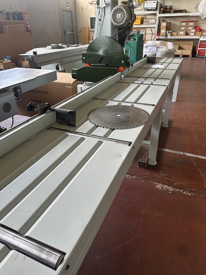 Usato TRONCATRICE PENDOLARE OMEC SP400 CE