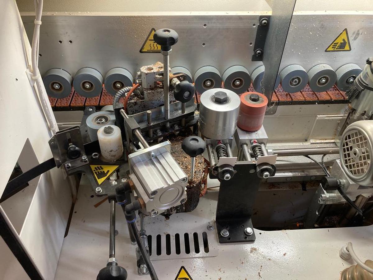 Revisionato Bordatrice