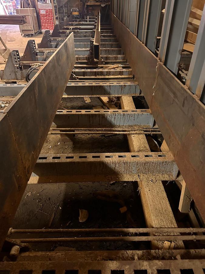 Usato STRETTOIO ORIZZONTALE PER TRAVI LAMELLARI 12 MT