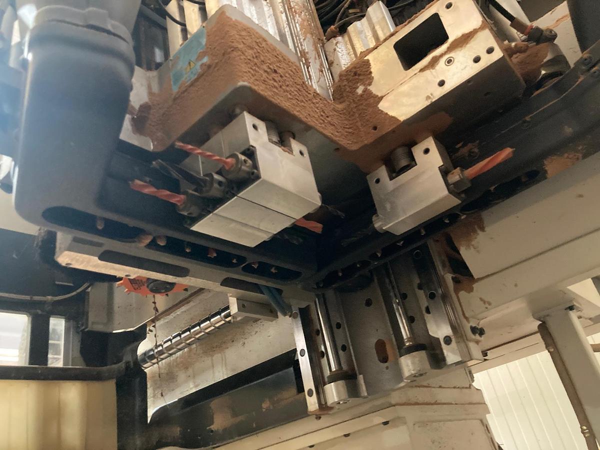 Revisionato centro di lavoro BIESSE ROVER 35 FT XL2 - NESTING 