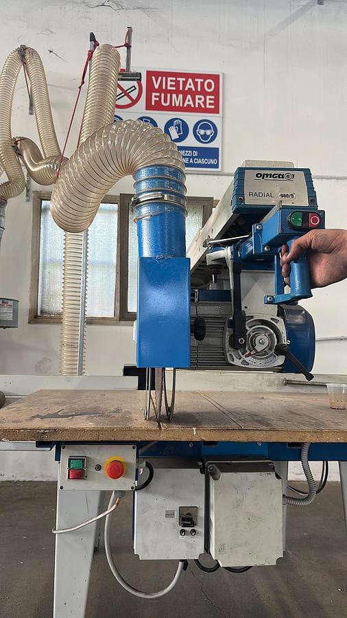 Usato Troncatrice RADIALE OMGA 900/5