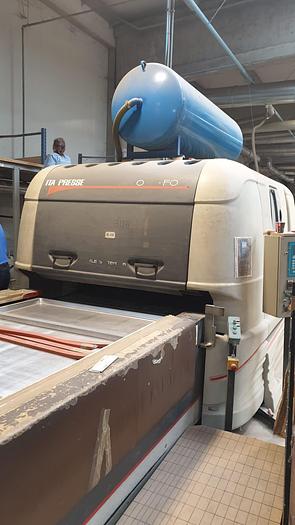 Usato PRESSA A MEMBRANA ITALPRESSE LOCK FORM SHUTTLE SYSTEM AIR