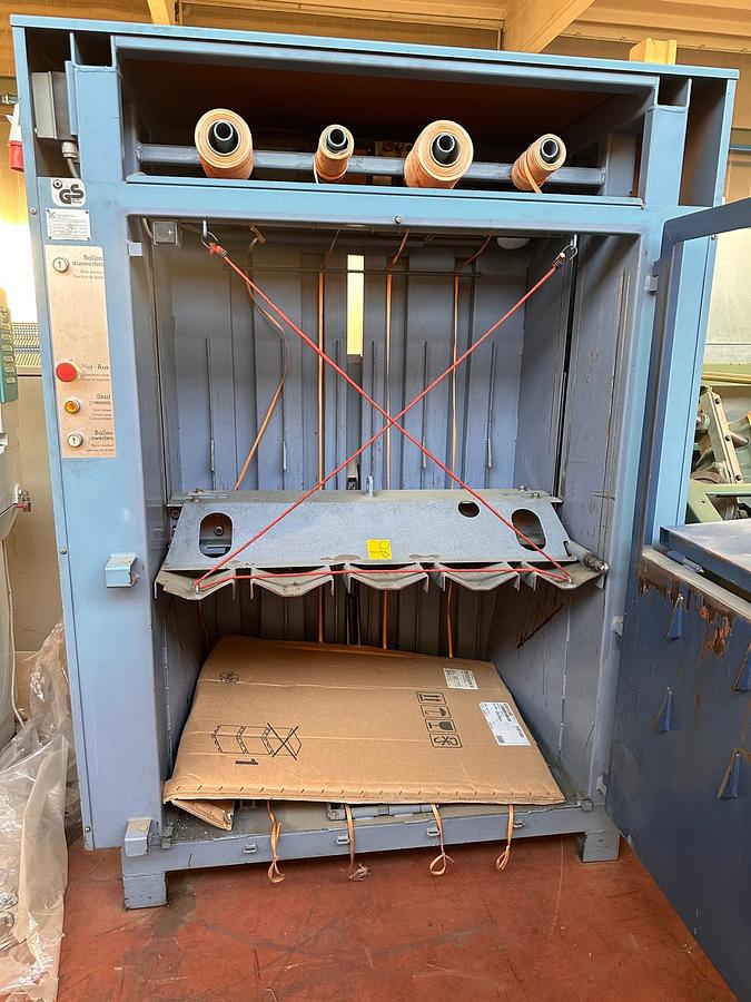 Usato PRESSA PER CARTONE