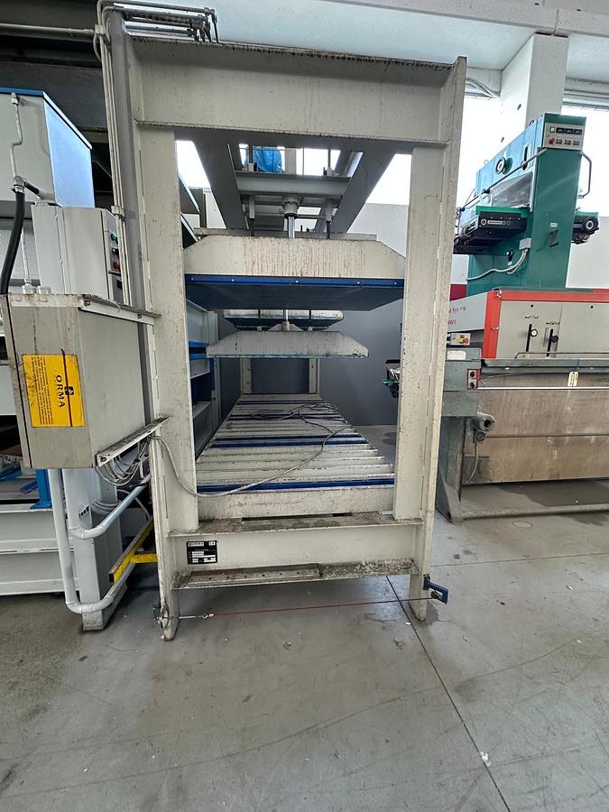 Usato PRESSA ORMA A FREDDO a settori - 4000x1300