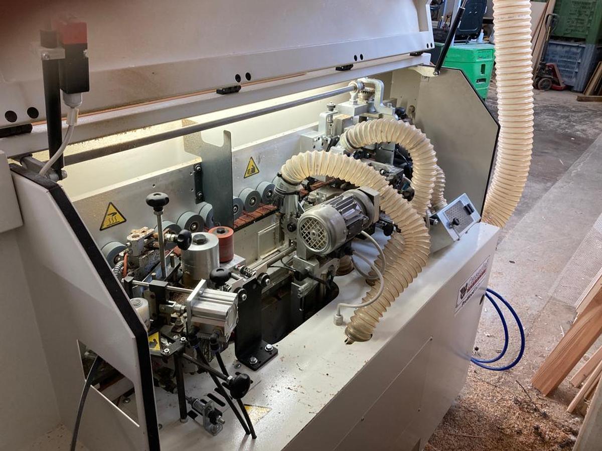 Revisionato Bordatrice