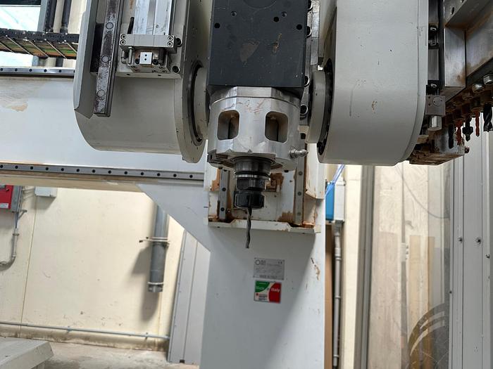 CENTRO DI LAVORO BACCI MASTER 5 assi