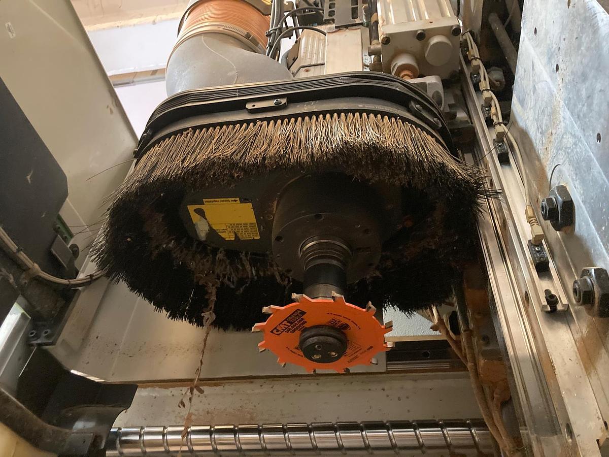 Revisionato centro di lavoro BIESSE ROVER 35 FT XL2 - NESTING 