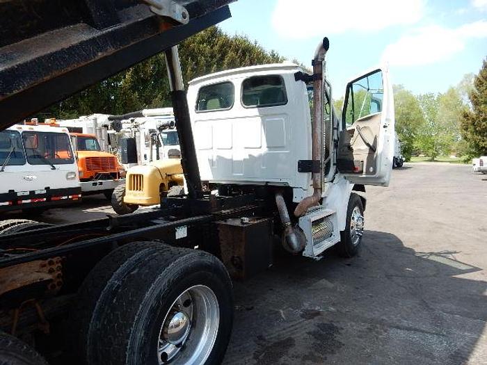 Used 2008 Sterling 9513