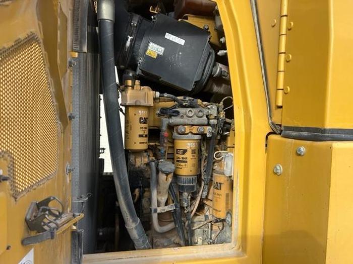 Used 2010 CAT 963D/ with ripper