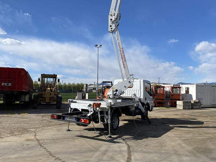 Usato 2012 RENAULT MAXITY CON PIATTAFORMA CMC TB 240