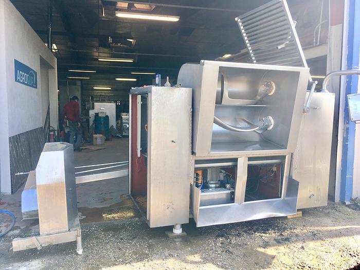 D'occasion MELANGEUR 600 L bras en Z