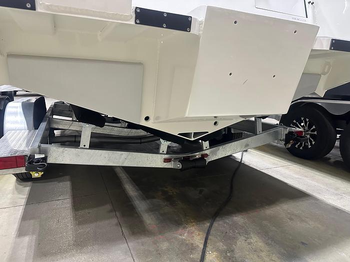 2024 Extreme Boats 795 Walk Around