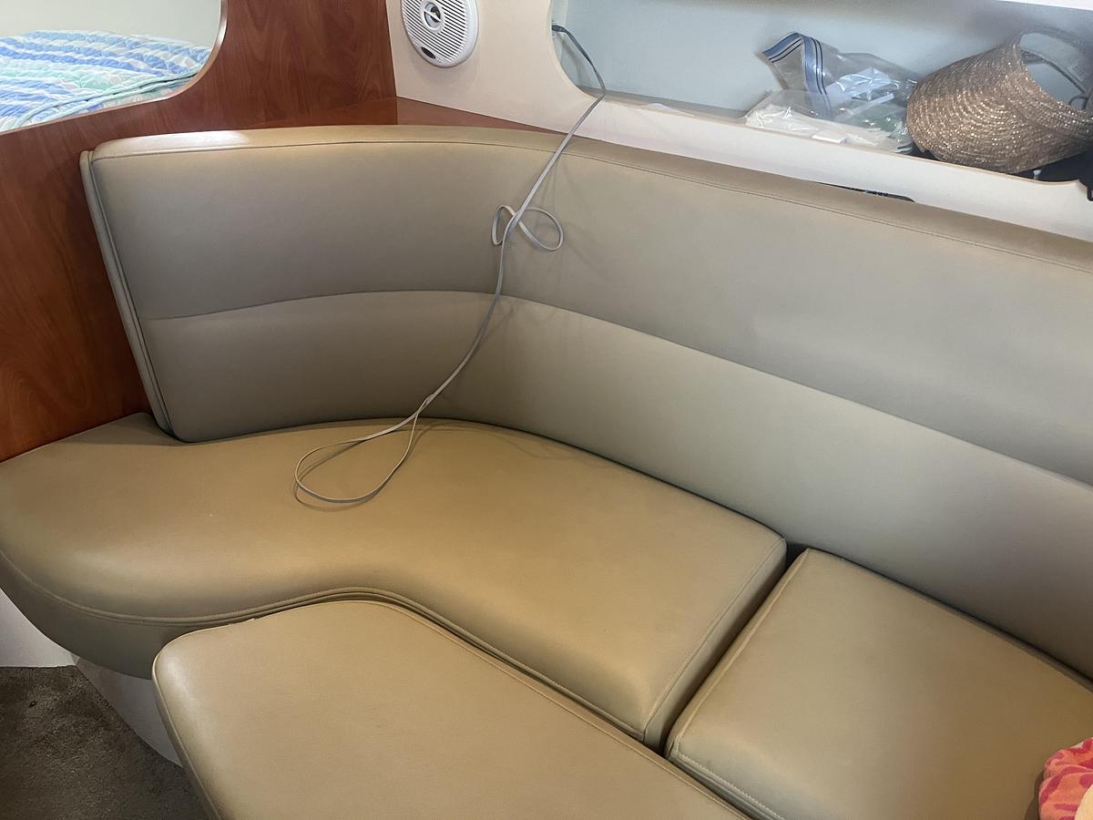 Used 2007 Cruisers Yachts 280 CXI