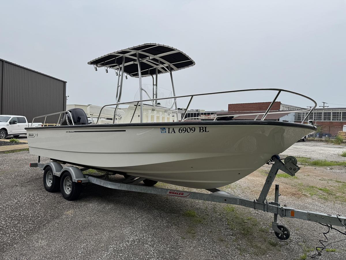 Used 2013 Boston Whaler 210 Montauk