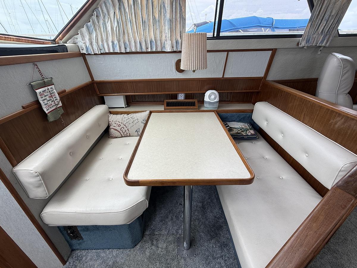 Used 1986 Sea Ray 410 Sundancer